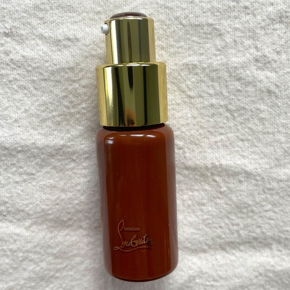 Christian Louboutin Le Fluide Fond de Teint Foundation in Clove Nude 75W - Picture 1 of 3
